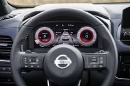 Nissan Qashqai instrument cluster 